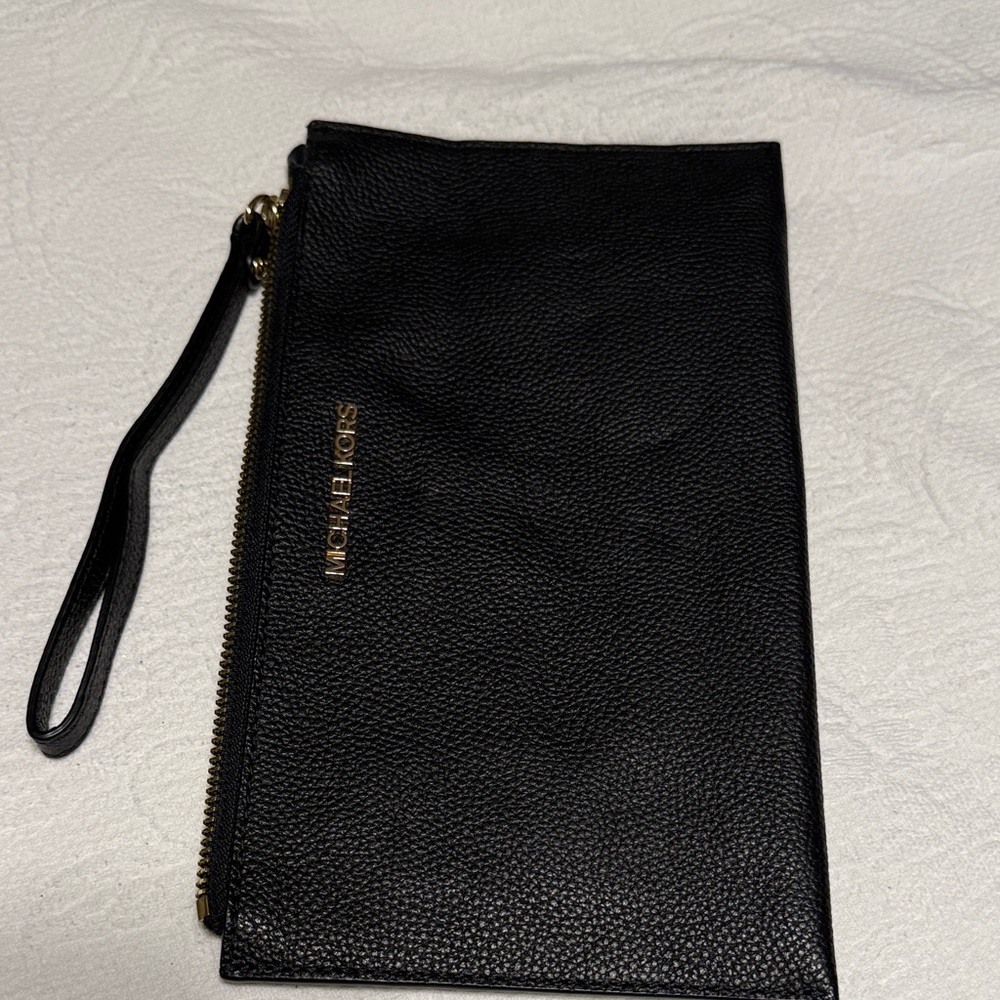 Michael Kors Black Pebbled Wristlet - Picture 3 of 4